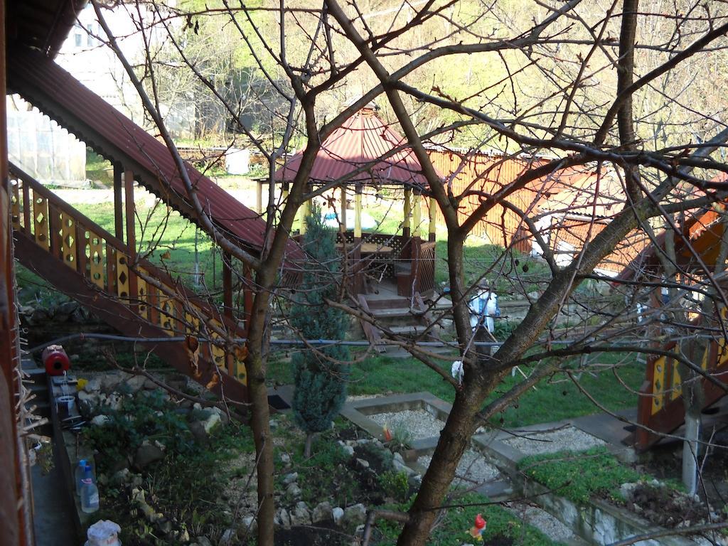 Smerekova Hata Hotel Yasinya Luaran gambar
