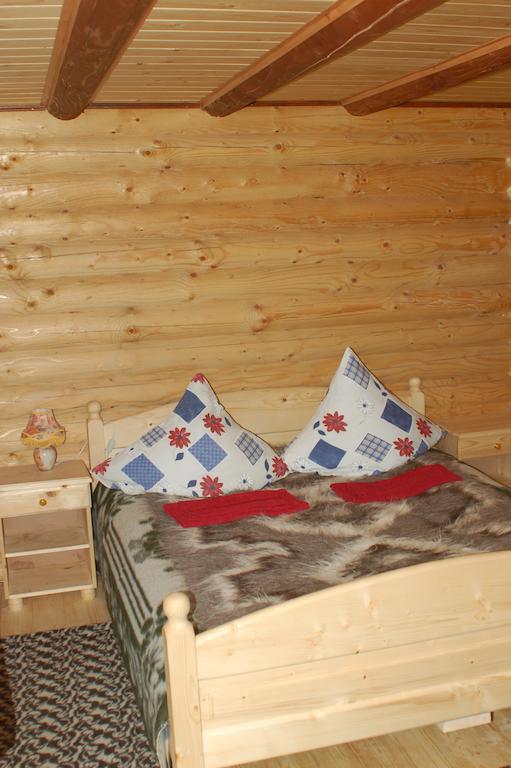 Smerekova Hata Hotel Yasinya Luaran gambar